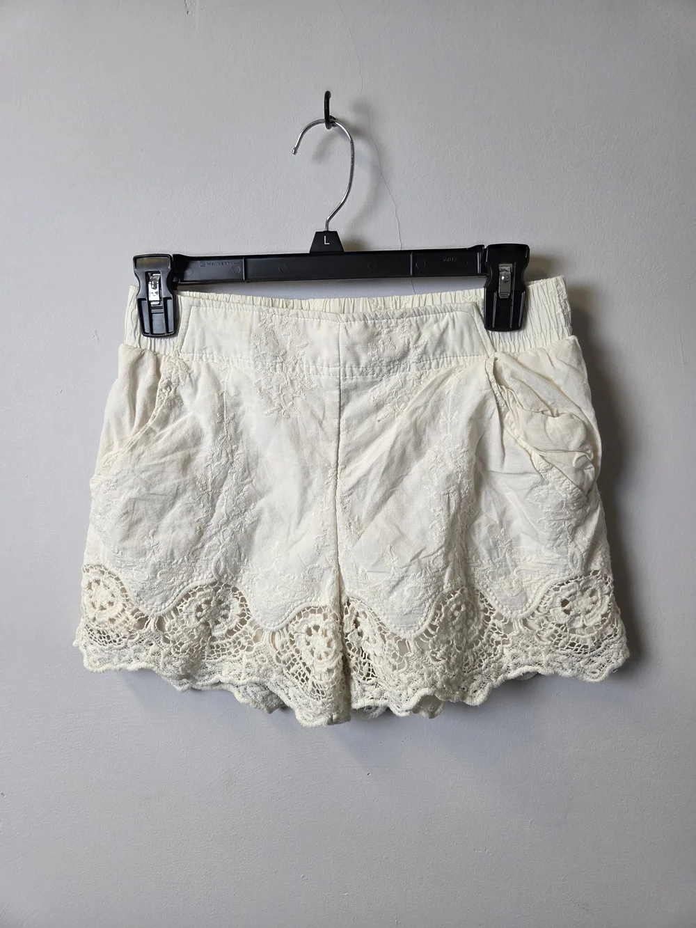 Xhilaration Cream Lace Trim High-Waist Shorts